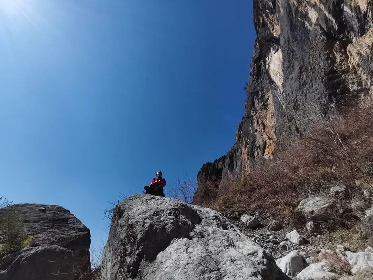 指南村|登顶东川小牯牛山——慈悲殿