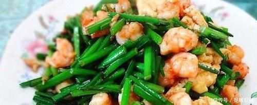 女性不想早衰，不妨常吃以下食物，保護血管，美容養(yǎng)顏，早吃早好