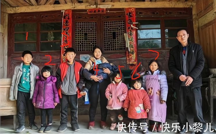 孩子|重庆妈妈10年生7个孩子,家庭倚靠猪和丈夫,自称未来生活很美好