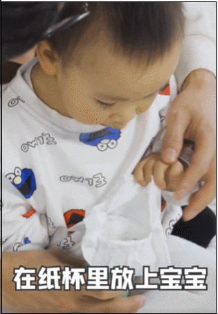 宝宝干啥都坐不住、没耐心?别急,小于这个年龄根本不用管