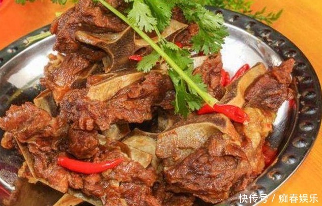 一家人做的几道下饭菜,营养美味,简单易学,一家人吃的很满足