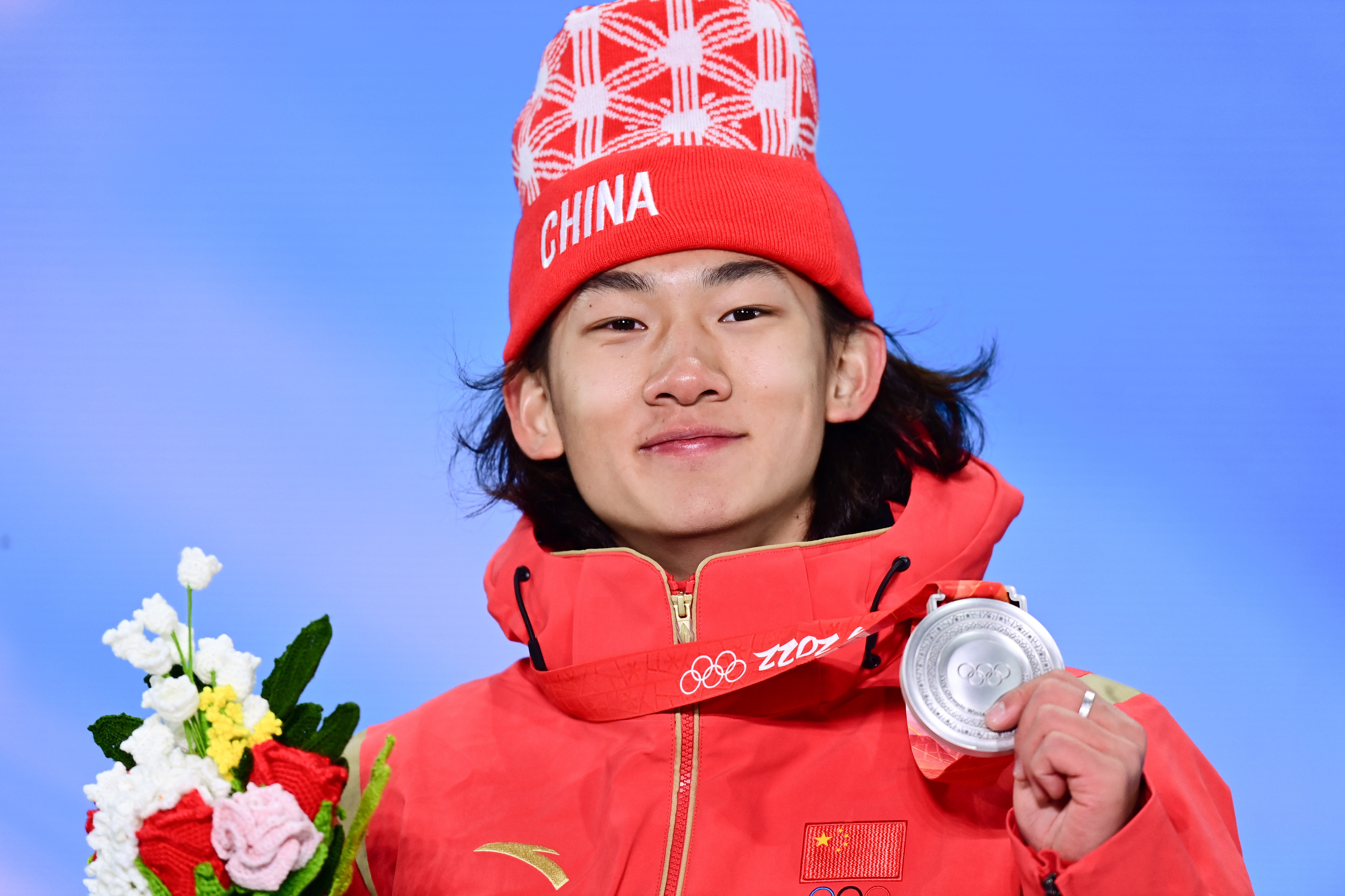 “00后”中国运动员书写奥运精彩|北京冬奥会| 李文龙
