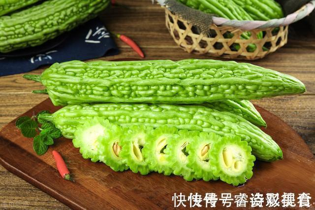 菠菜|这4种容易吃出结石的蔬菜，草酸含量一个比一个高，很多人不知道