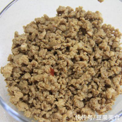 简单易做的土家酱香肉饼,让人吃了还想吃