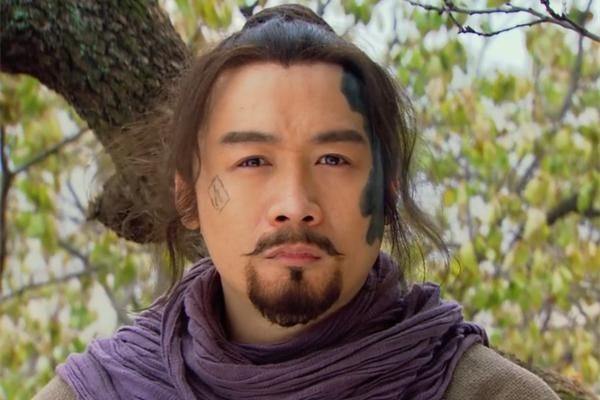 小道童@此人是个骗子,因穿错衣服被杀,却暴露出武松的致命缺陷