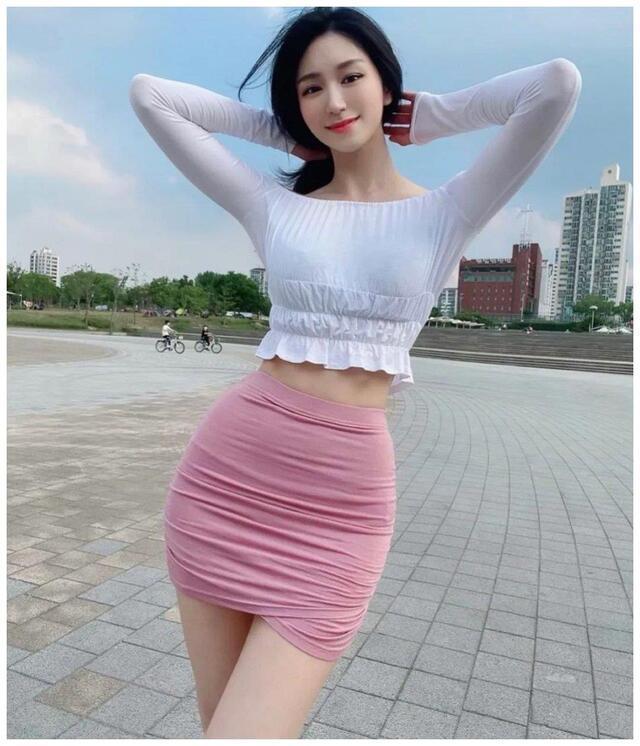 节食减肥|韩国大长腿美女LeeBora爱上健身,坚持撸铁,成就神仙身材