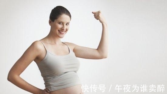 ·毕提|世界上第一个生孩子的男人，已成功诞下两个宝宝，孩子现在萌翻了