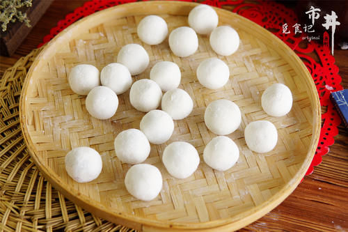 元宵节包汤圆，记住“1揉1炒1团圆”，少糖少油，不怕吃胖了