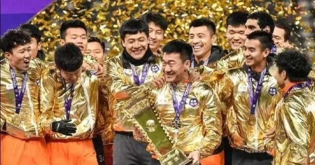 吴承瑛|中国足坛五大“富二代”球员,第一是名副其实“世家子弟”