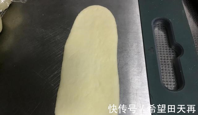 烤箱|孩子马上快开学，早餐匆忙，学会这款主食，做1次吃3天，补足营养！