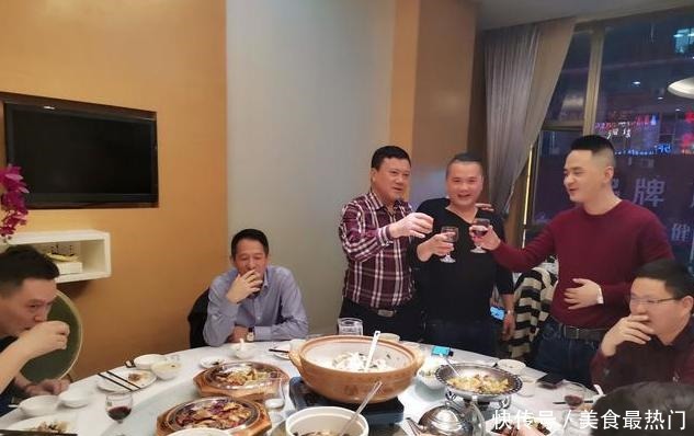 通天之智|饭局社交很困难别怕,鬼谷子教你4个潜规则,让别人立刻记住你!