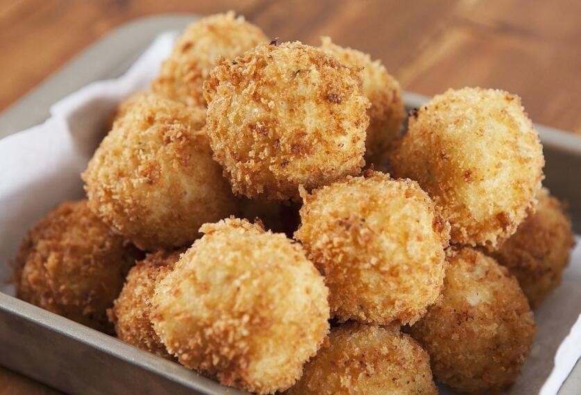 过节炸丸子别急着下锅，肉馅加点这“东西”，丸子酥脆可口