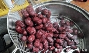  别怕|这样的红枣不能吃？那么我们该怎么保存呢？别怕这里有小妙招哦！