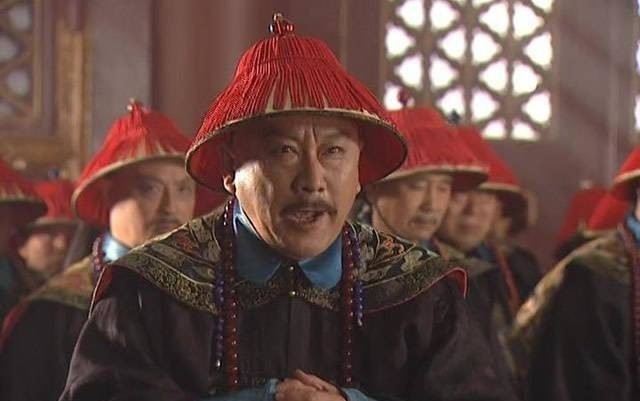 明珠|《康熙王朝》中，李光地给了个窝窝头，明珠见风使舵：有内奸！