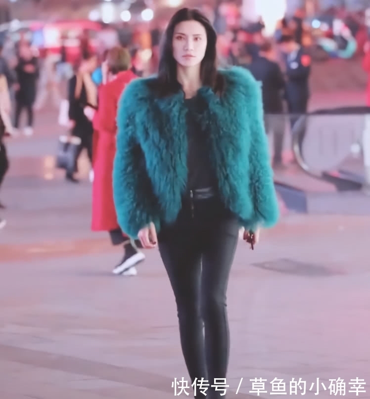 2018潮流穿搭解析:把鞋当“肉馅”用裤子包住,立马显腿长!