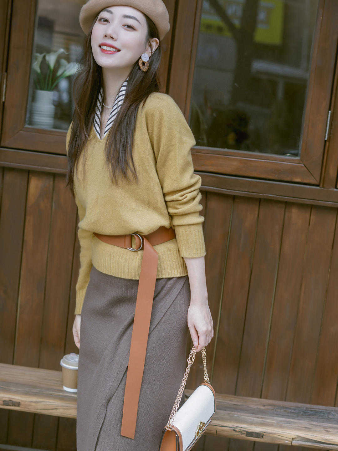 穿搭 穿衣打扮懂“配色”很重要,秋天穿“棕色”高级又洋气,成熟精致