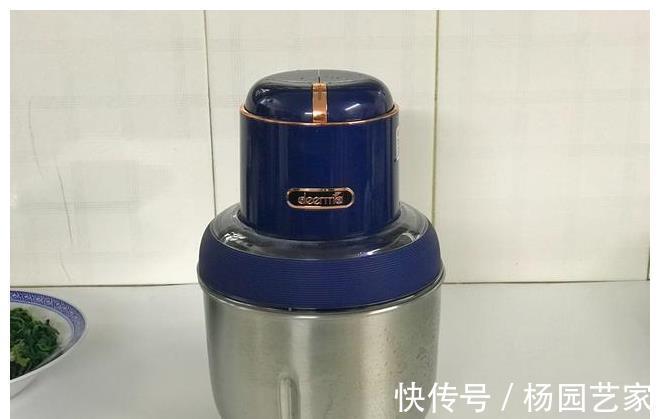 多汁|春天尝鲜,韭菜白菜靠边站,这两种食材正当季,鲜美多汁,别错过