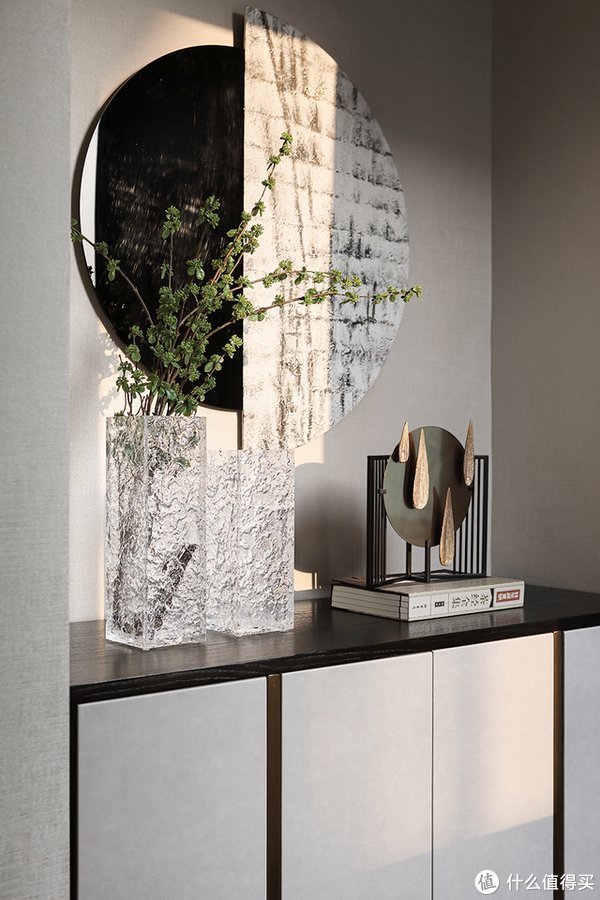 主卧|生活艺术家 篇十三:参观了他的家,我被中式风吸引了,玄关真的太“诗情画意”了