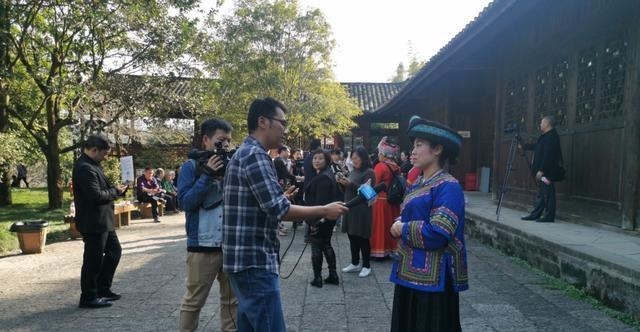 西子湖畔,唐崖这个传奇故事感动许多观众!