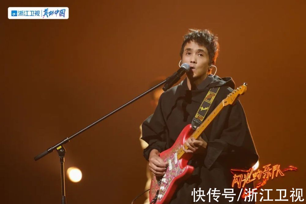 《闪光的乐队》第三场音乐节唱响“希望的声音”，传递温暖的力量！蓝天下