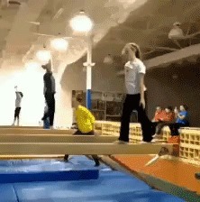 |搞笑GIF:大家都散了吧 今天这婚怕是结不成了