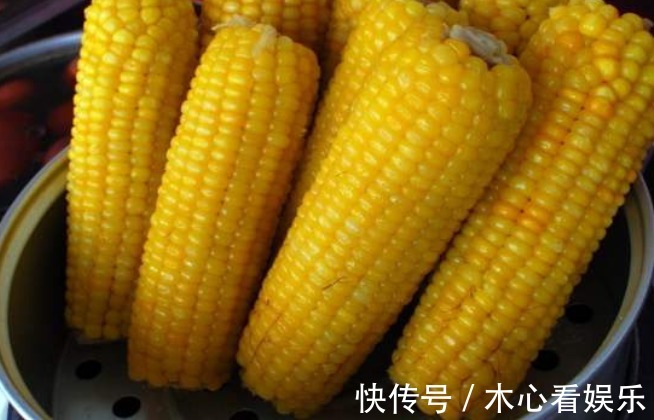 食用碱|煮玉米,先别着急下锅!水里多加2样,熟得更快,软糯香甜又营养