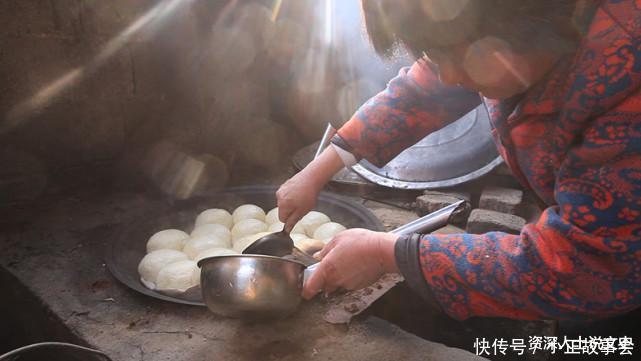 馒头出锅的时候瘪了,是怎么回事有什么说法