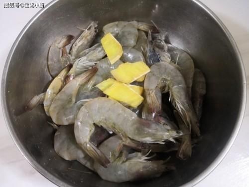 春季常吃这道菜，不长肉还鲜美，比吃猪牛羊肉强，几分钟就上桌