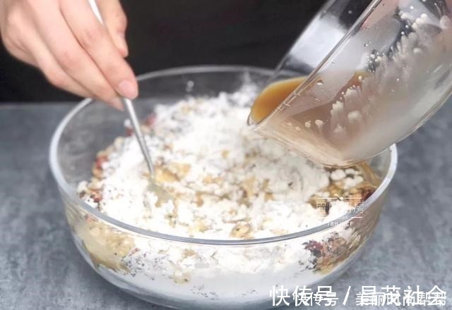 红糖|女人要想皮肤好，光吃红枣可不行，早餐多吃它，美白祛斑又水灵！