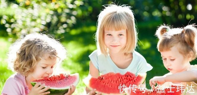 特点|孩子小时候有3个特点,长大后就是学霸?优秀父母要知道,很关键