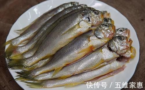 拿手菜香酥小黄鱼,调糊很关键,记住2点,外酥里嫩,放凉也不软