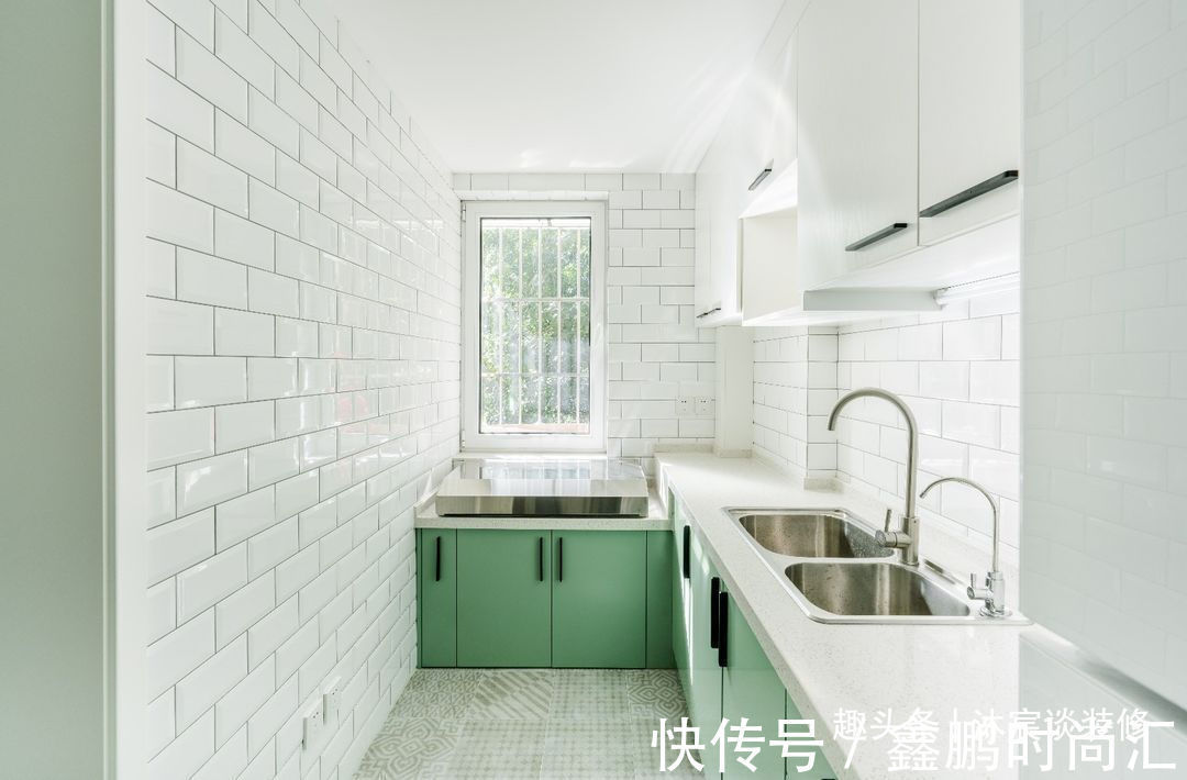 榻榻米|50㎡的婚房,虽然是小了点,但到处清新大方,藏不住的甜蜜与幸福