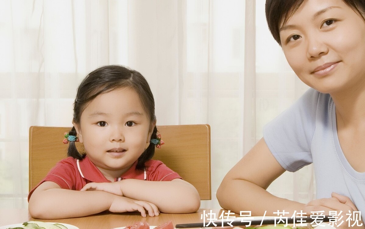 营养元素|有些水果比骨头汤更易让孩子长高,父母喂错了,当心他矮人一截