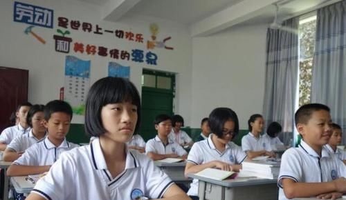 光头 初中生“发型标准”公布,男生接近“光头”,女生不想面对