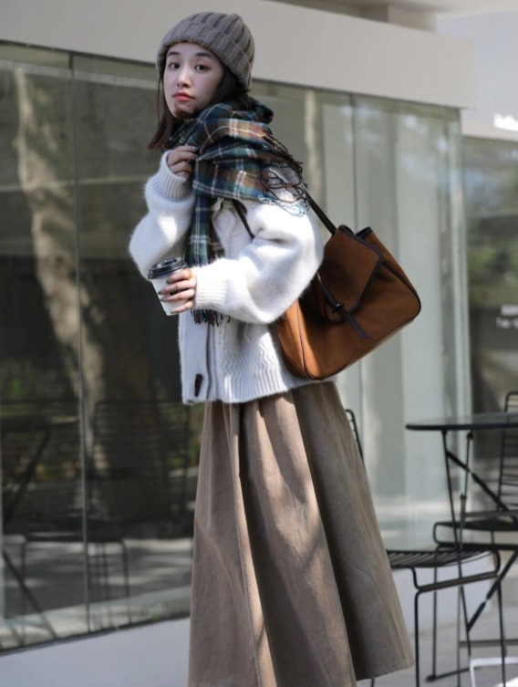 小个子|入冬先安排这4条半身裙,够美够撩人,小个子都能够驾驭