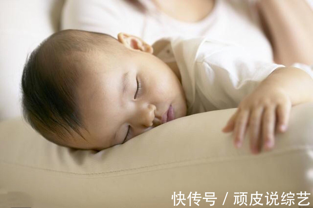 智商|宝宝大脑发育得好不好,宝宝睡觉表现告诉你,宝妈可要注意这三点
