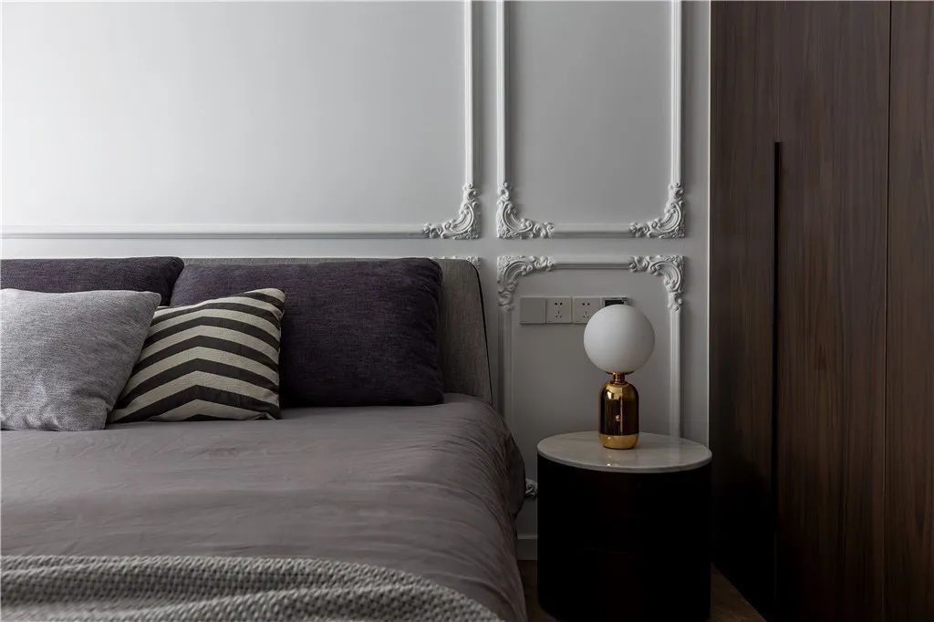 空间|130㎡现代简雅,极简无主灯的空间,简欧线条装饰,独特高级