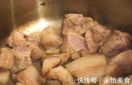 不管炖啥肉，别只会加花椒八角！只需这2样，快速软烂，香浓美味