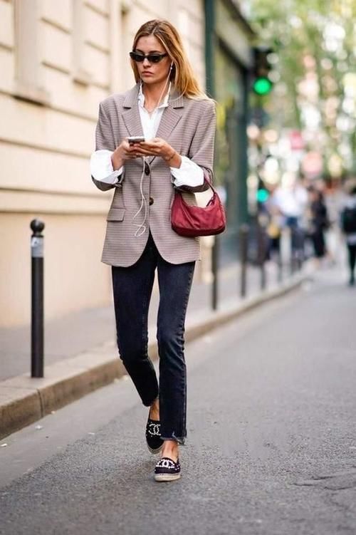 阔腿裤已经过时了？今春流行穿的是“卡布里裤”，显高又显瘦