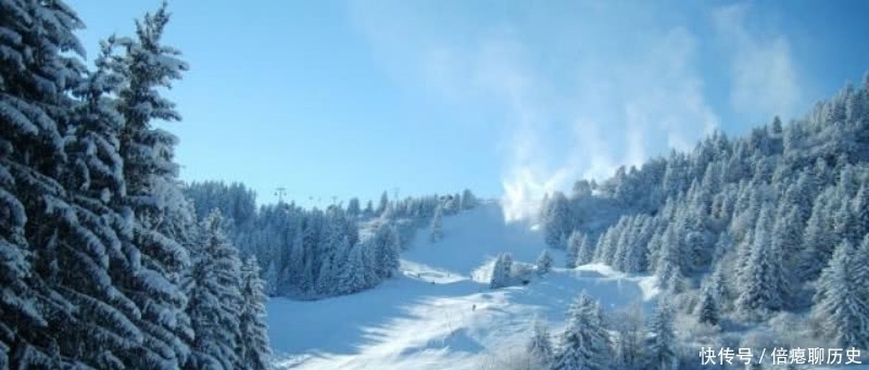 高适的这首《苦雪》,也是可以媲美柳宗元的《江雪》,同样很孤独