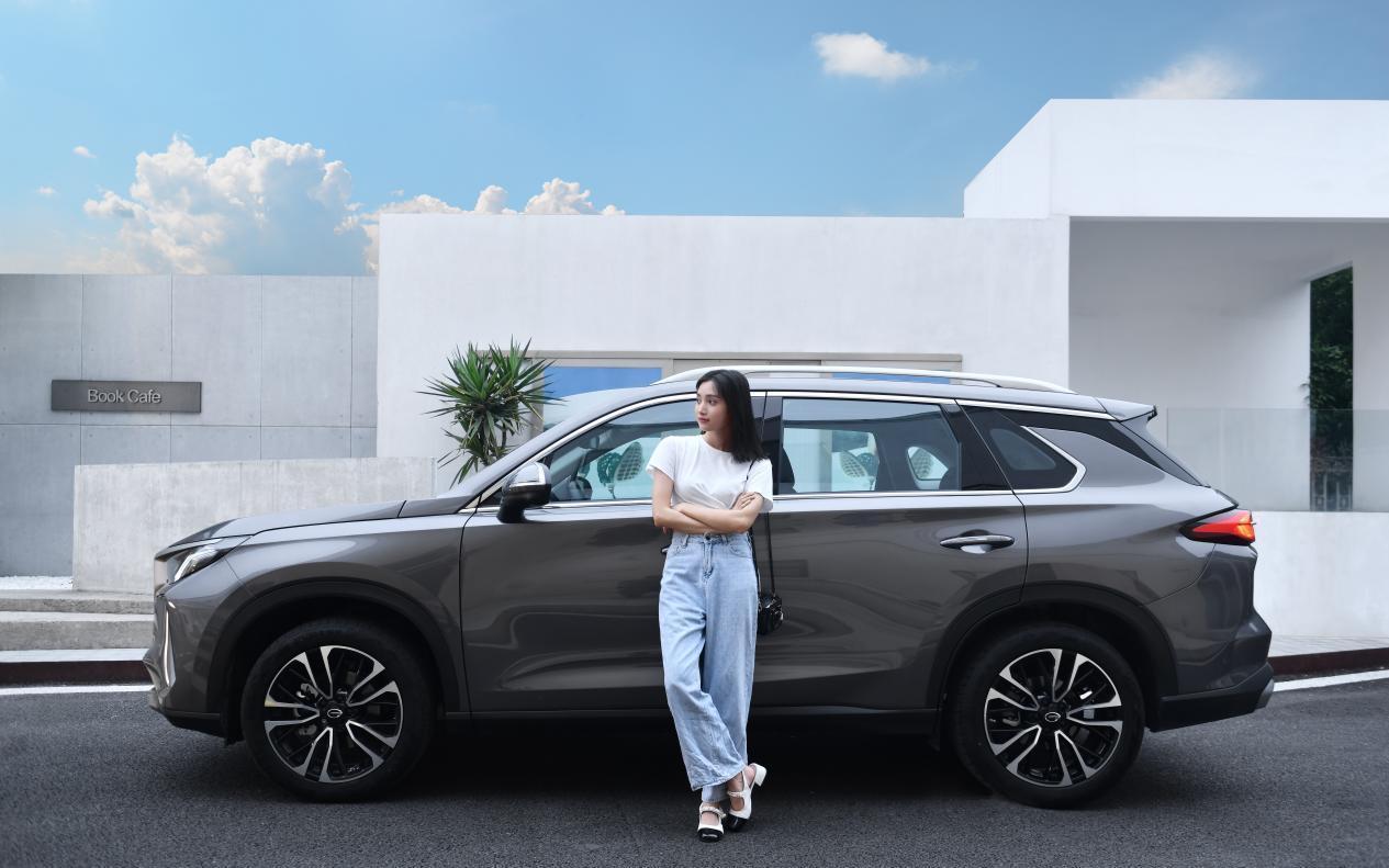 廣汽傳祺gs4|拉出脫口秀大咖趙曉卉,傳祺GS4PLUS就能逆風(fēng)飛揚(yáng)嗎?