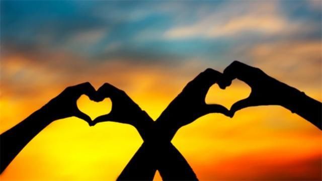 杰西卡|靠譜！家庭關(guān)系更穩(wěn)定的青少年，更傾向在朋友遭遇困難時表現(xiàn)出同理心