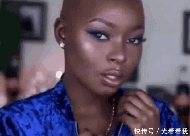 效果图|黑妹子直播化妆,用掉七瓶粉底,看到效果图网友们表示没浪费