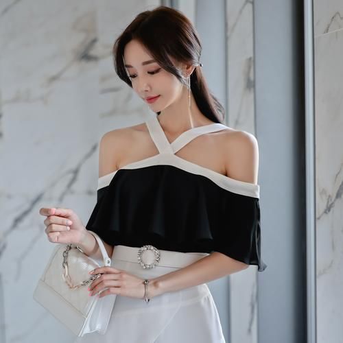 高跟鞋|美女穿搭：小姐姐爱穿黑白拼接连衣裙，凸显身材，清新又减龄！