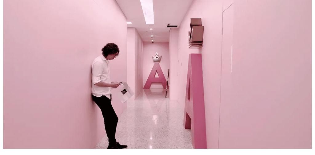 偏見|《十三邀》第五季，豆瓣9.1，最值得看的“偏見”訪談