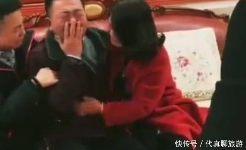 检查|双胞胎长相差别大,老大竟像媳妇前男友,检查结果出来全家乱套了