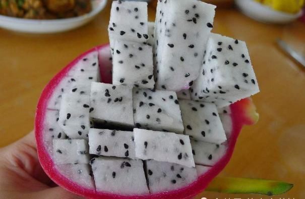 种水果|世界上“没味道”的4类水果,最后一个就像是在“吃空气”