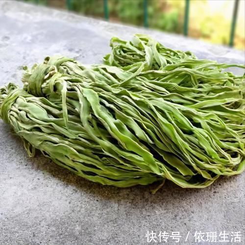 萝卜|这4种蔬菜晒干后，比新鲜的更好吃，生炒炖肉都行，放1年不会坏