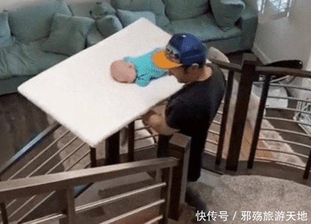 宝爸|宝宝打扰父母二人世界,宝爸神转移娃,网友醒了你就完了