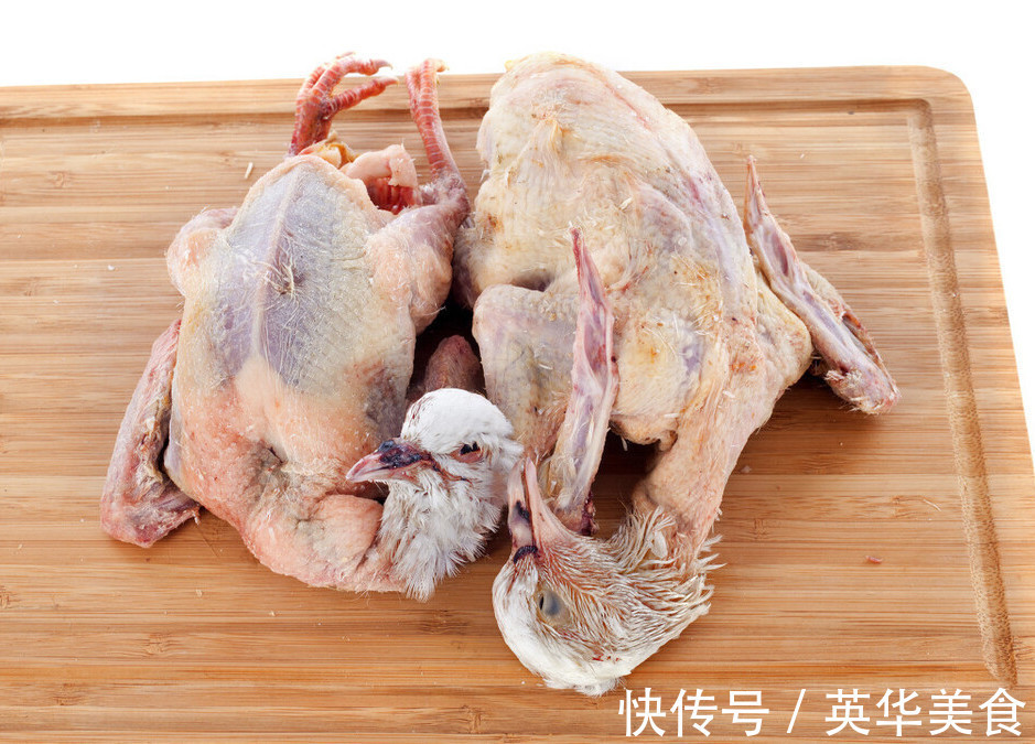 炖鸡汤|一鸽胜九鸡,炖鸽子汤需要焯水吗教你正确做法,肉嫩汤鲜营养高